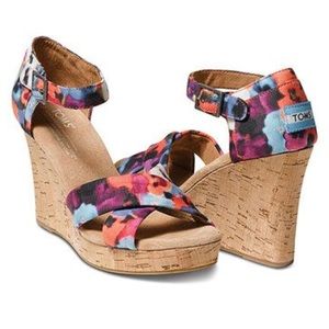 TOMS Ikat Strappy Wedge - Oahu